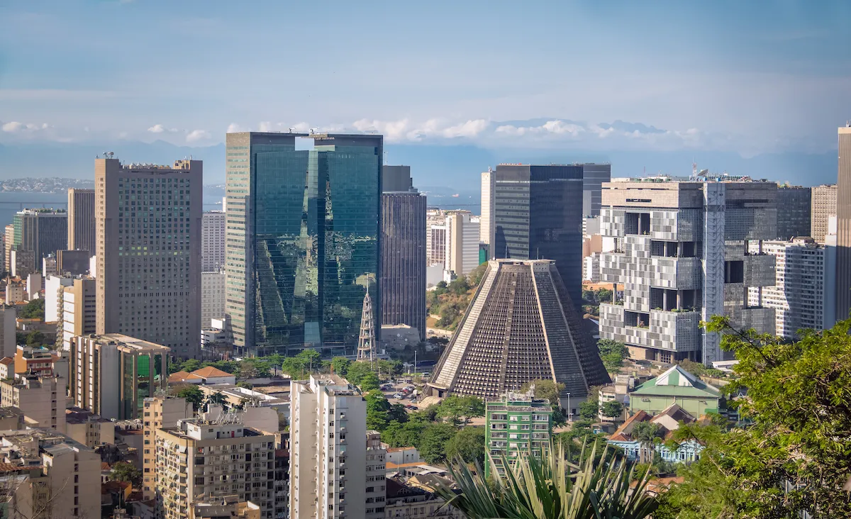 Brokers internacionales en LATAM